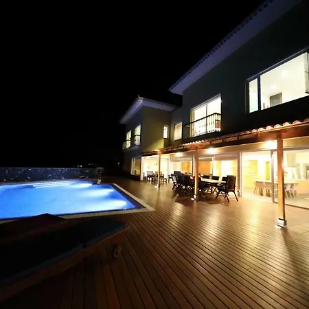 Ocean Infinity Heated Pool Optional فيلة *